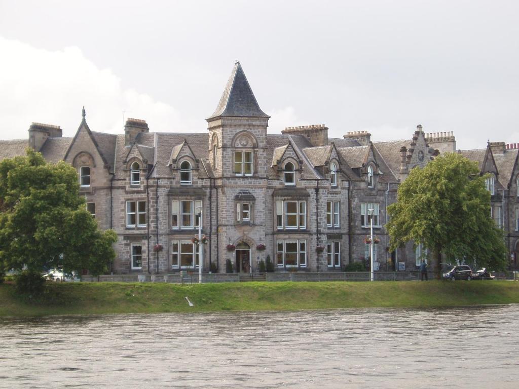 Hôtel Strathness House à Inverness Extérieur photo